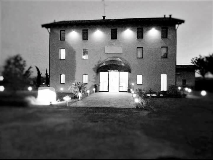 Hotel La Vecchia Reggio Reggio nell'Emilia Exterior foto
