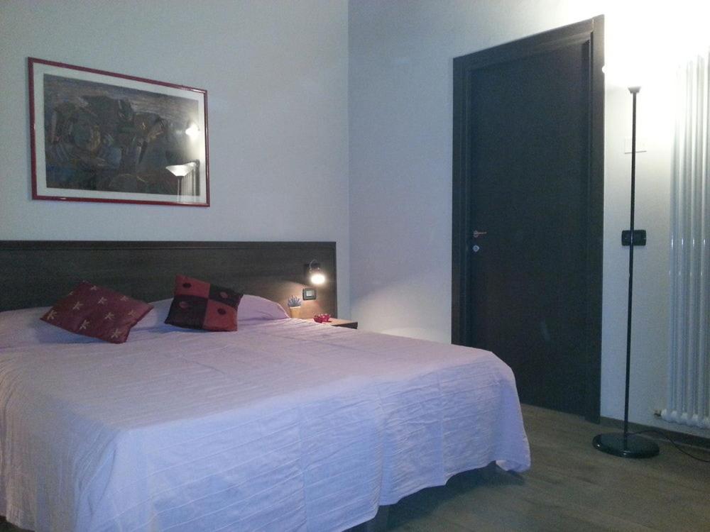 Hotel La Vecchia Reggio Reggio nell'Emilia Exterior foto
